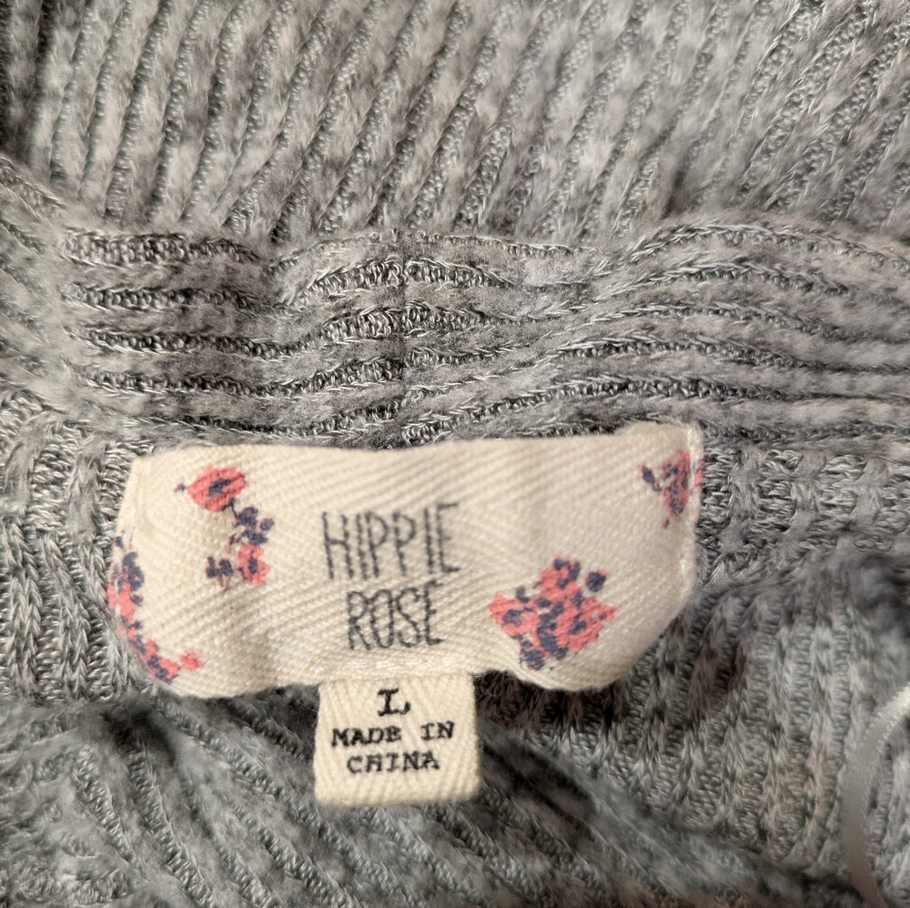 Hippie Rose Textured Gray Knit Sweater Size Large - Picture 5 of 5